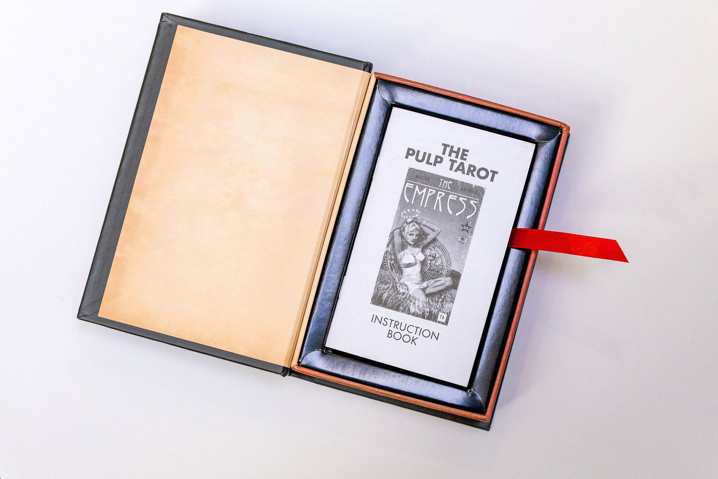 Pulp Tarot Deck