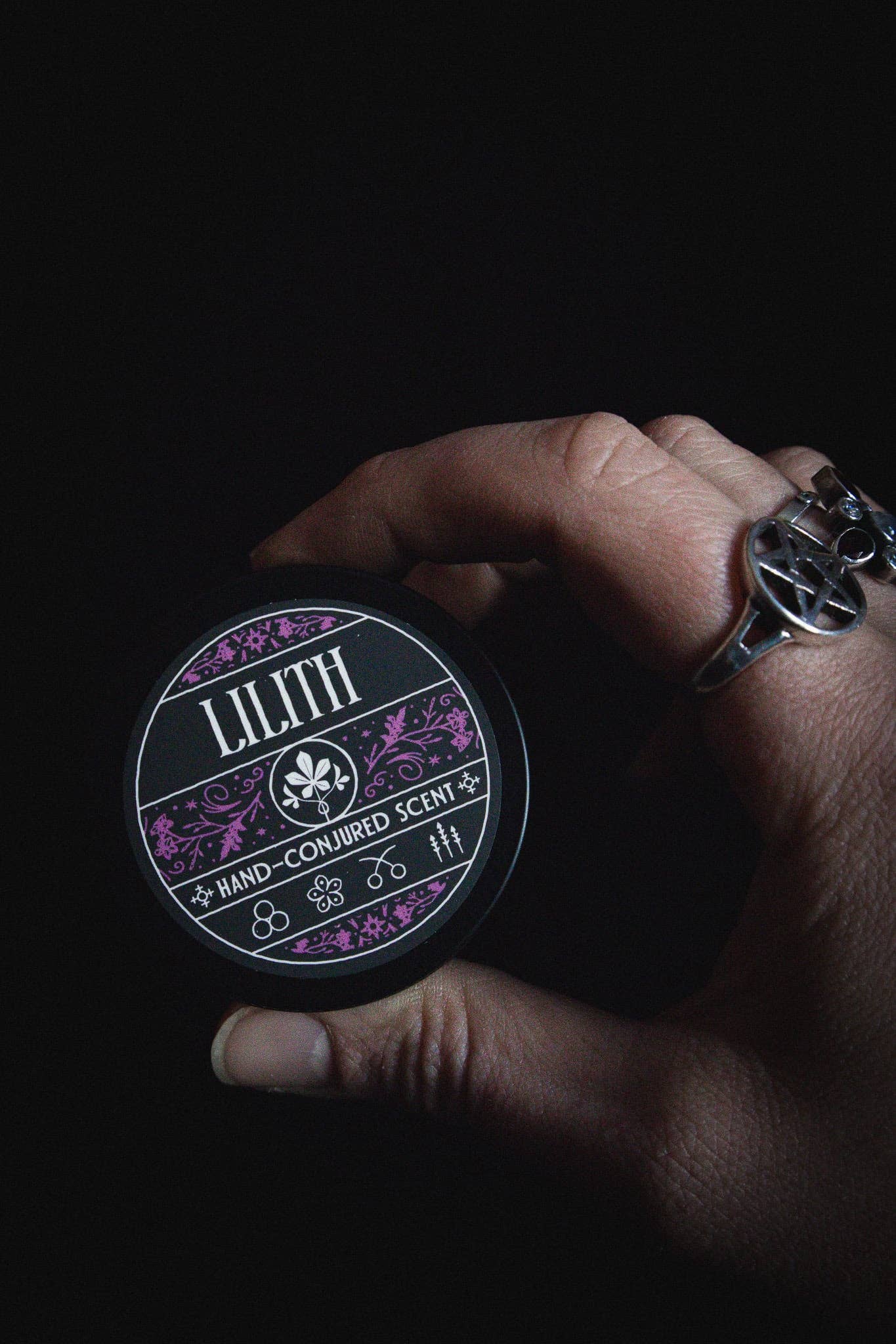 Lilith Solid Scent