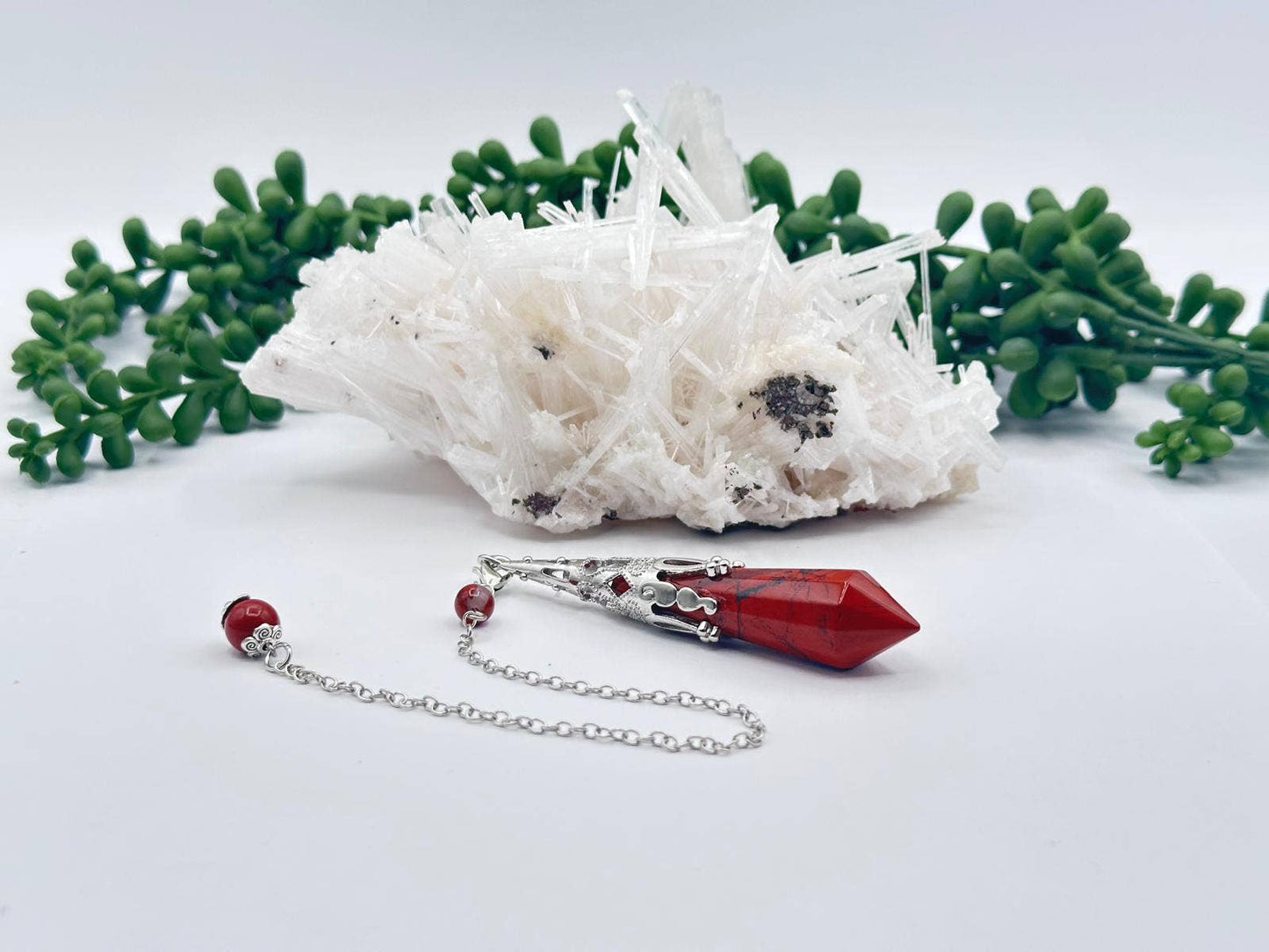 Red Jasper Gemstone Art Deco Silver Color Pendulum