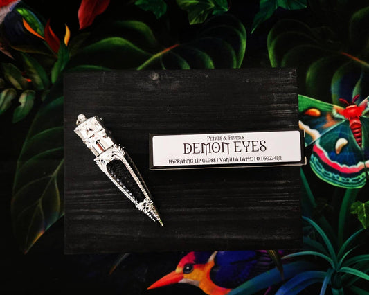 Demon Eyes Lip Gloss | vanilla latte | satin black |