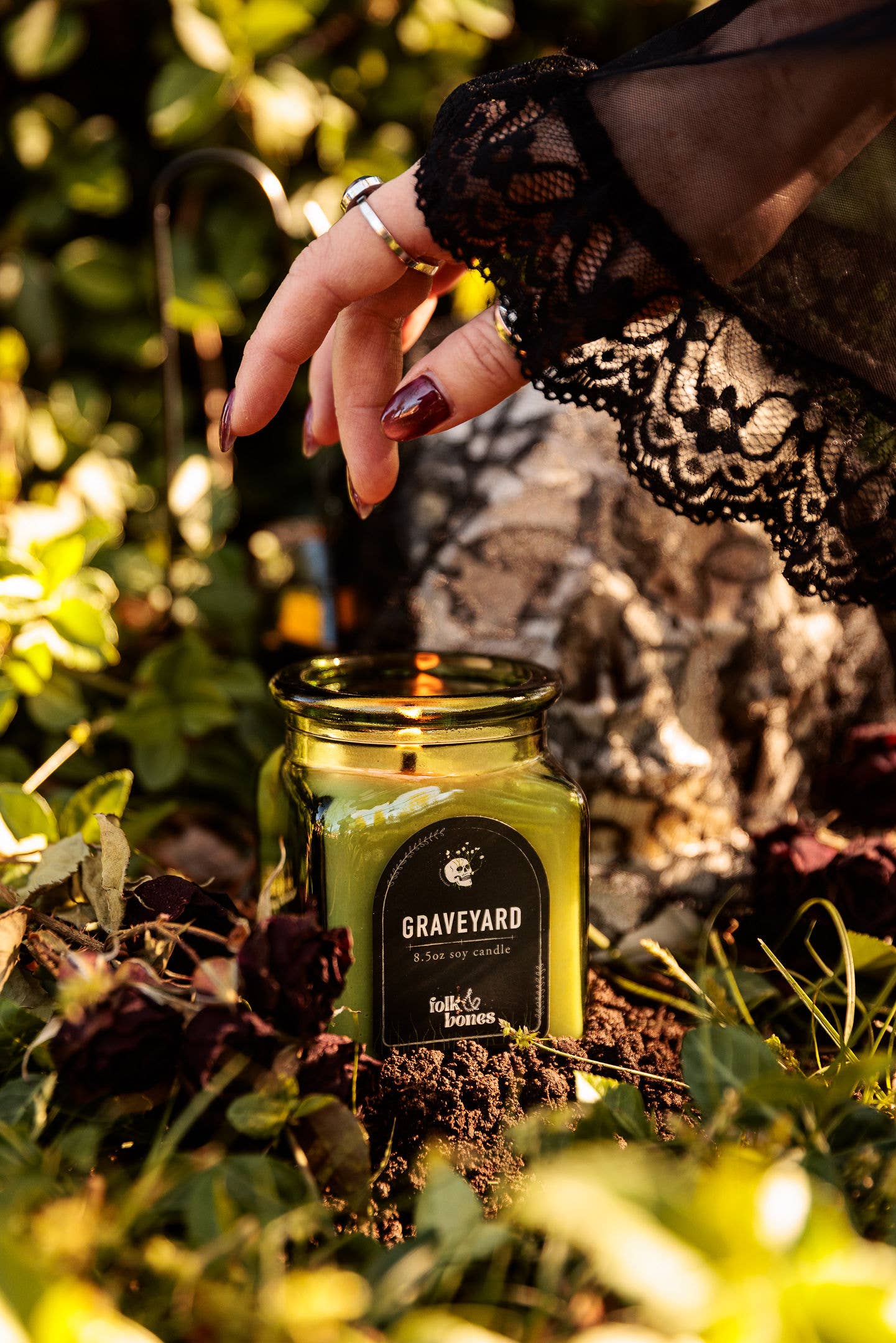 Graveyard - 8 oz Sandalwood Moss Soy Candle