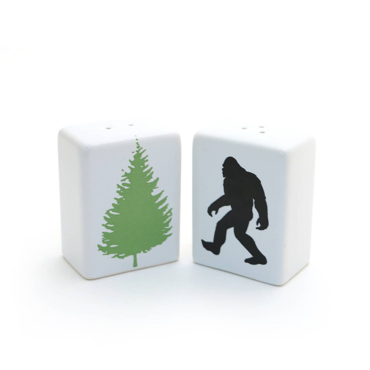 Bigfoot salt and pepper shakers, Sasquatch, yeti, cryptid