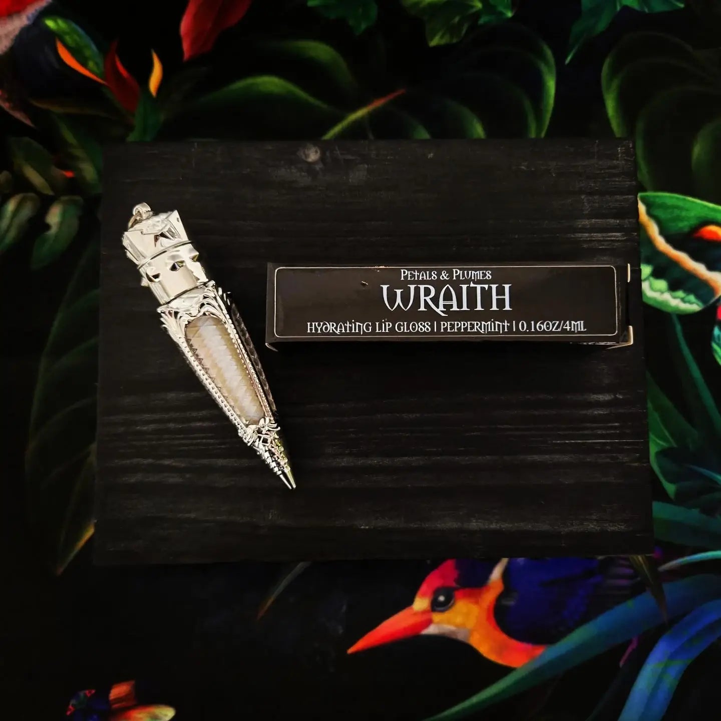 Wraith Lip Gloss | peppermint | iridescent blue |