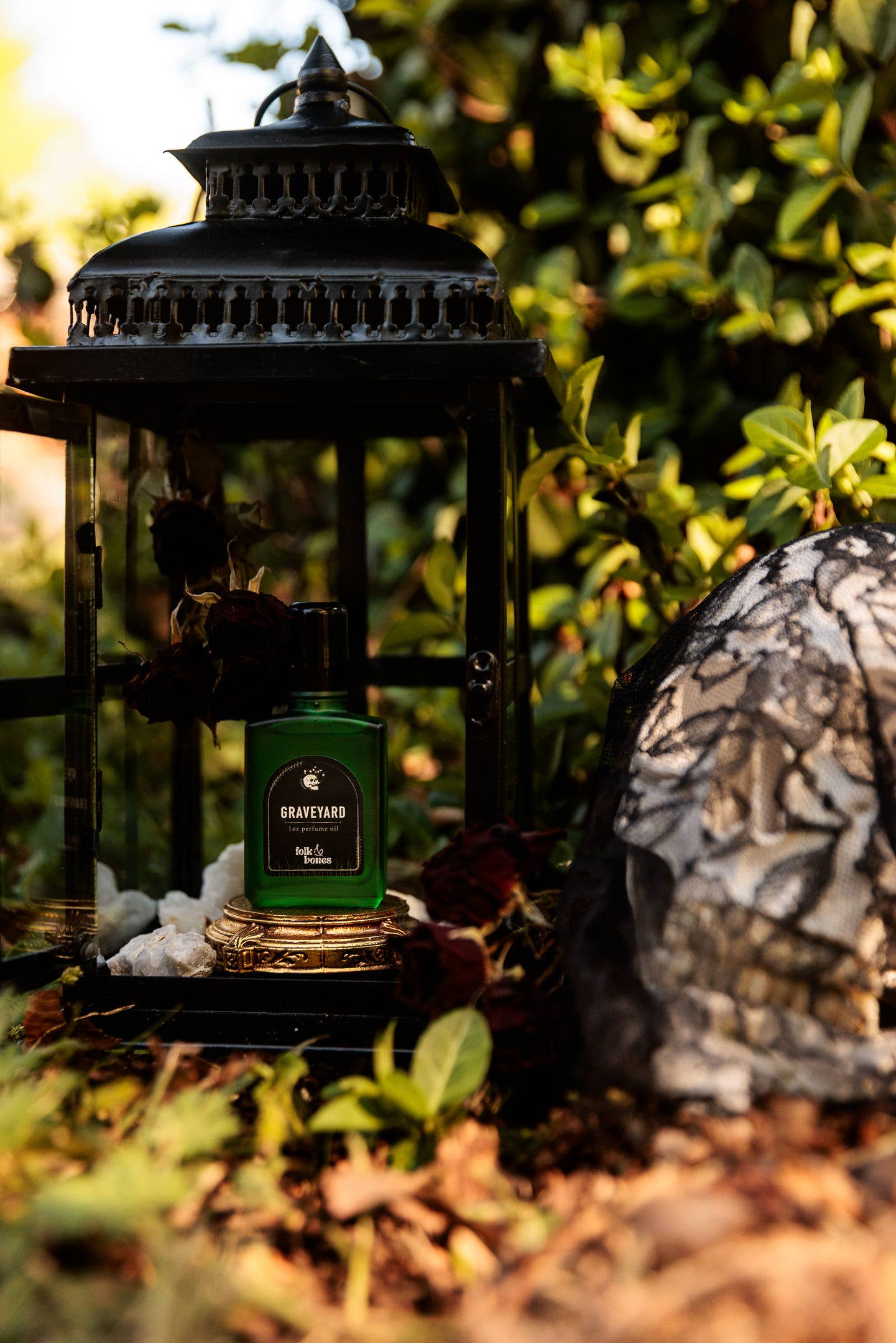 Graveyard - 1 oz Sandalwood Moss Perfume Oil