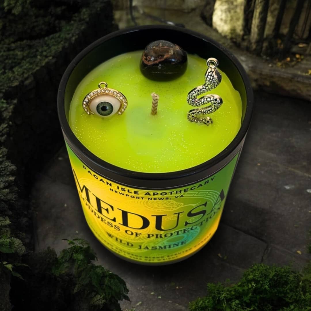 Medusa Crystal Candle