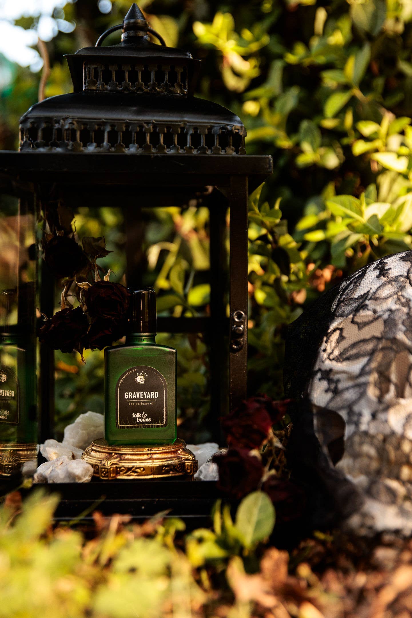 Graveyard - 1 oz Sandalwood Moss Perfume Oil