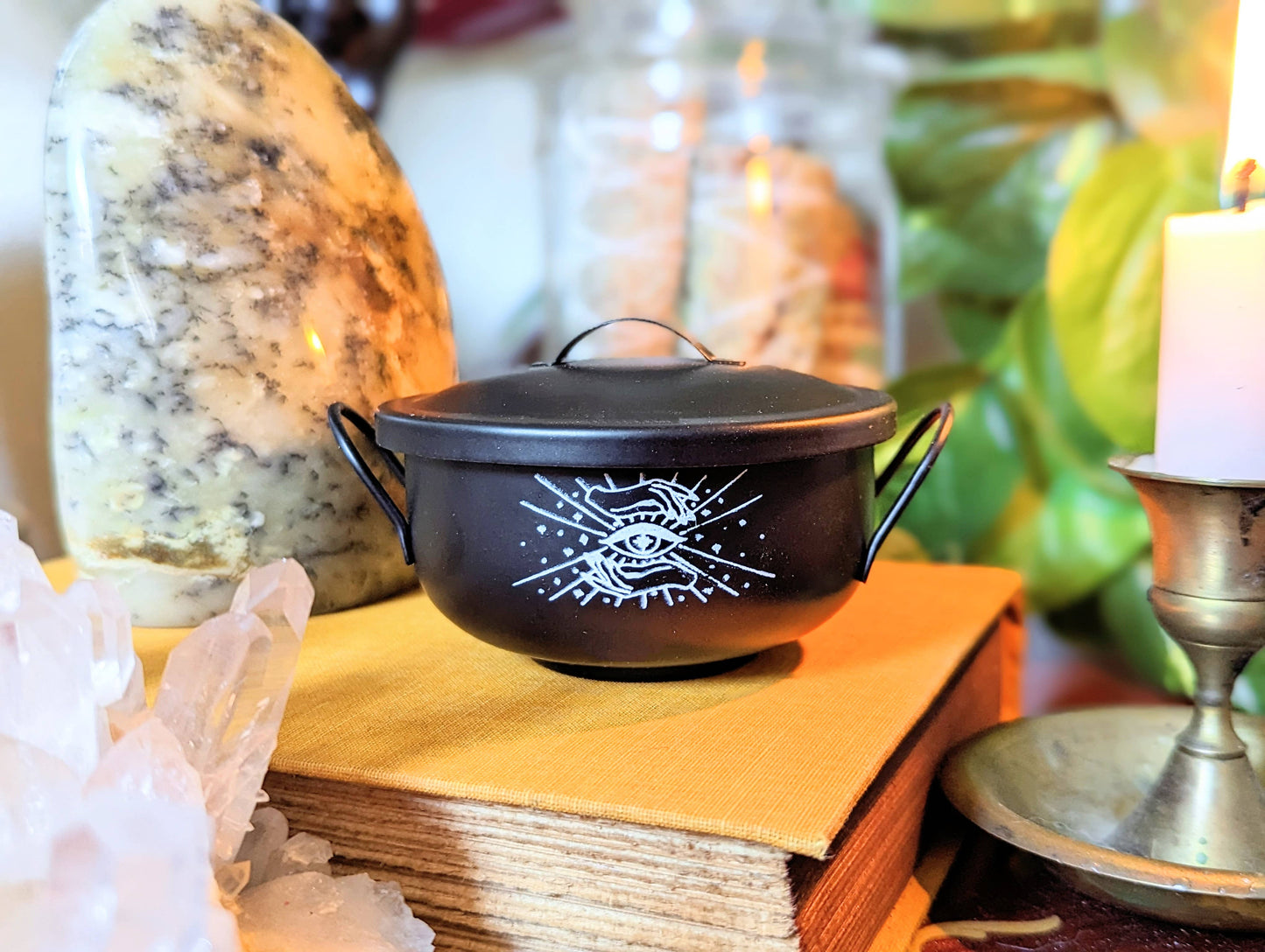 Mystic Cauldron - Iron, Potion, Spell, Magic, Ritual, Altar