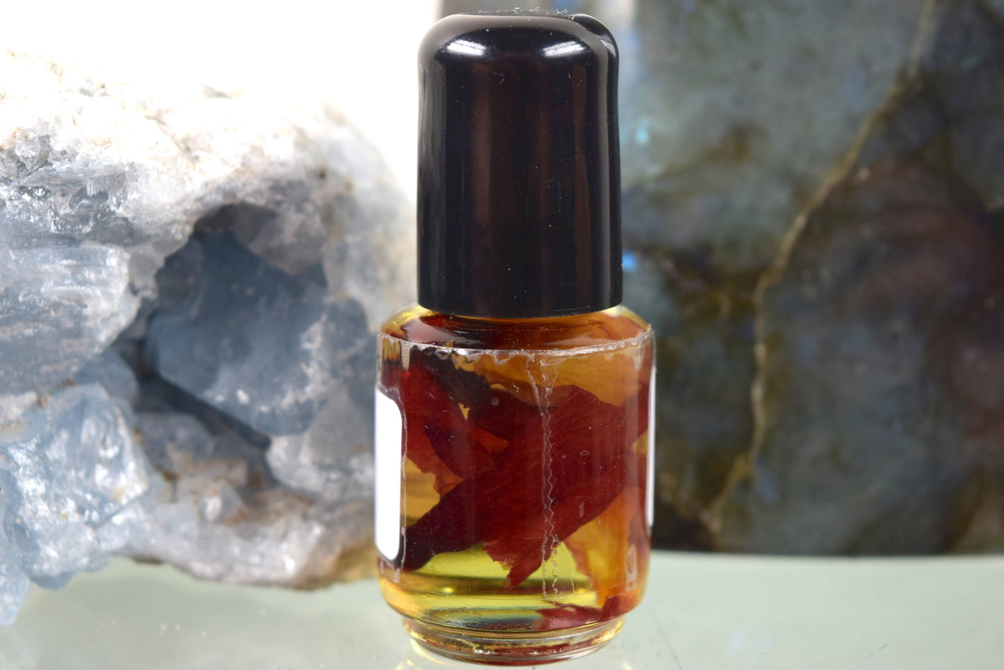 Isis Oil - open heart chakra, sacred magic