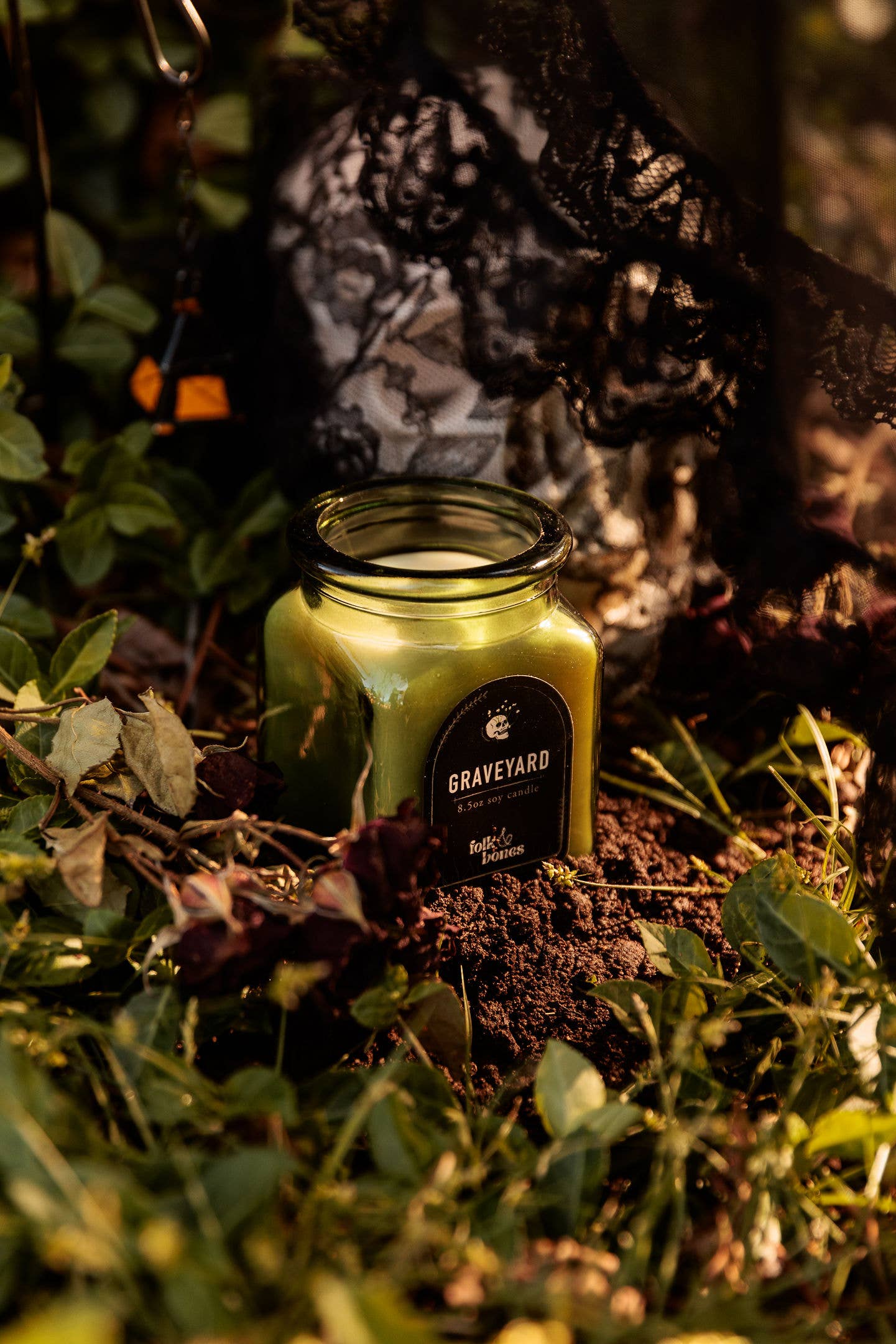 Graveyard - 8 oz Sandalwood Moss Soy Candle
