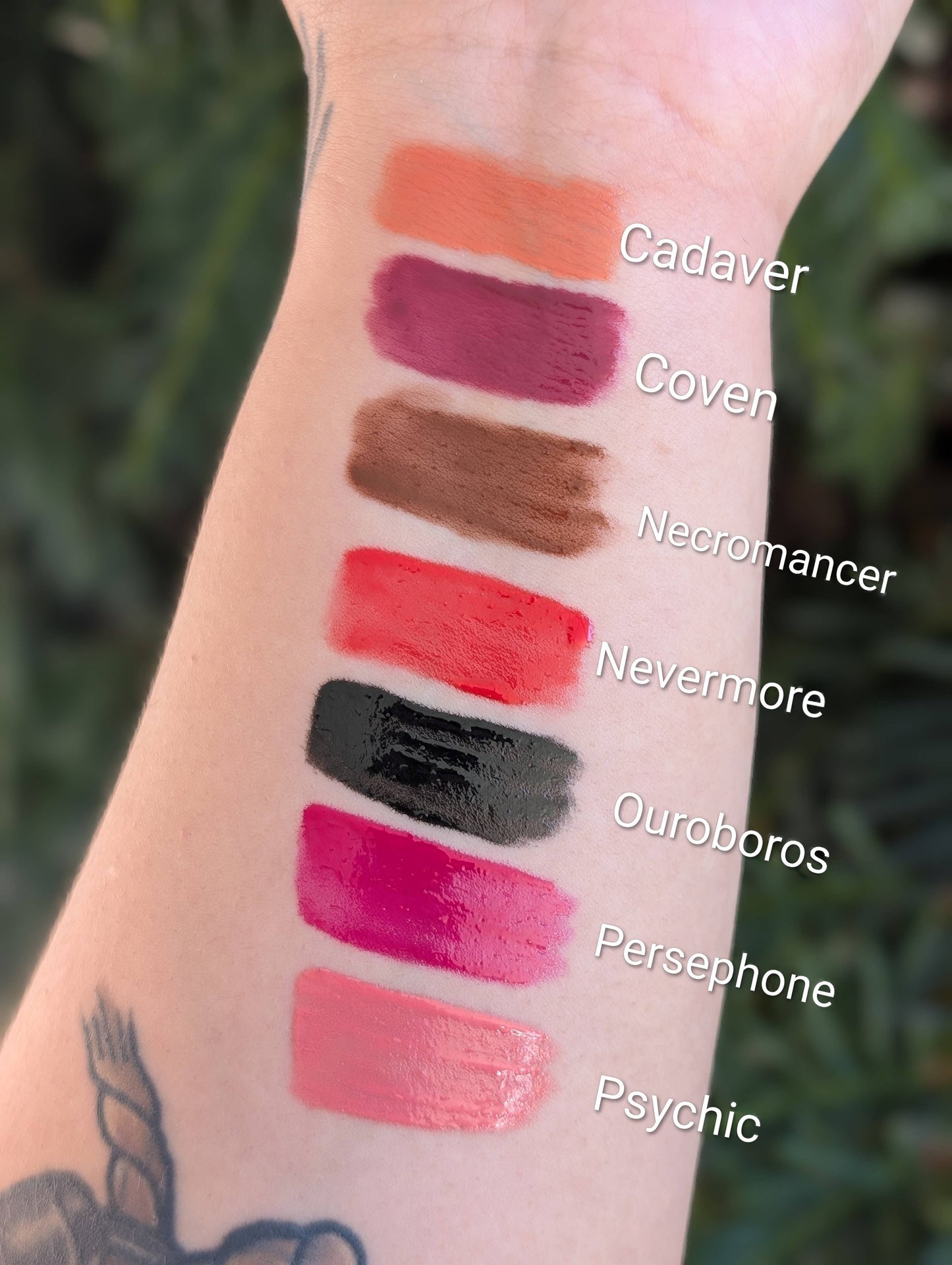 OUROBOROS - Black colored vanilla lip gloss