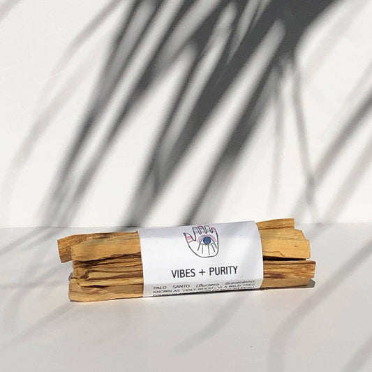 Sustainable Palo Santo Smudge Bundle - Eco-Friendly Cleansing with Rich Aroma for Space Purification