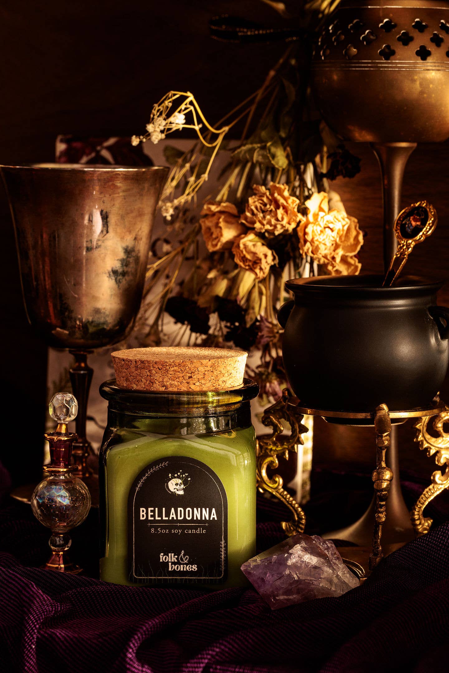 Belladonna - 8 oz Amber Tuberose Soy Candle