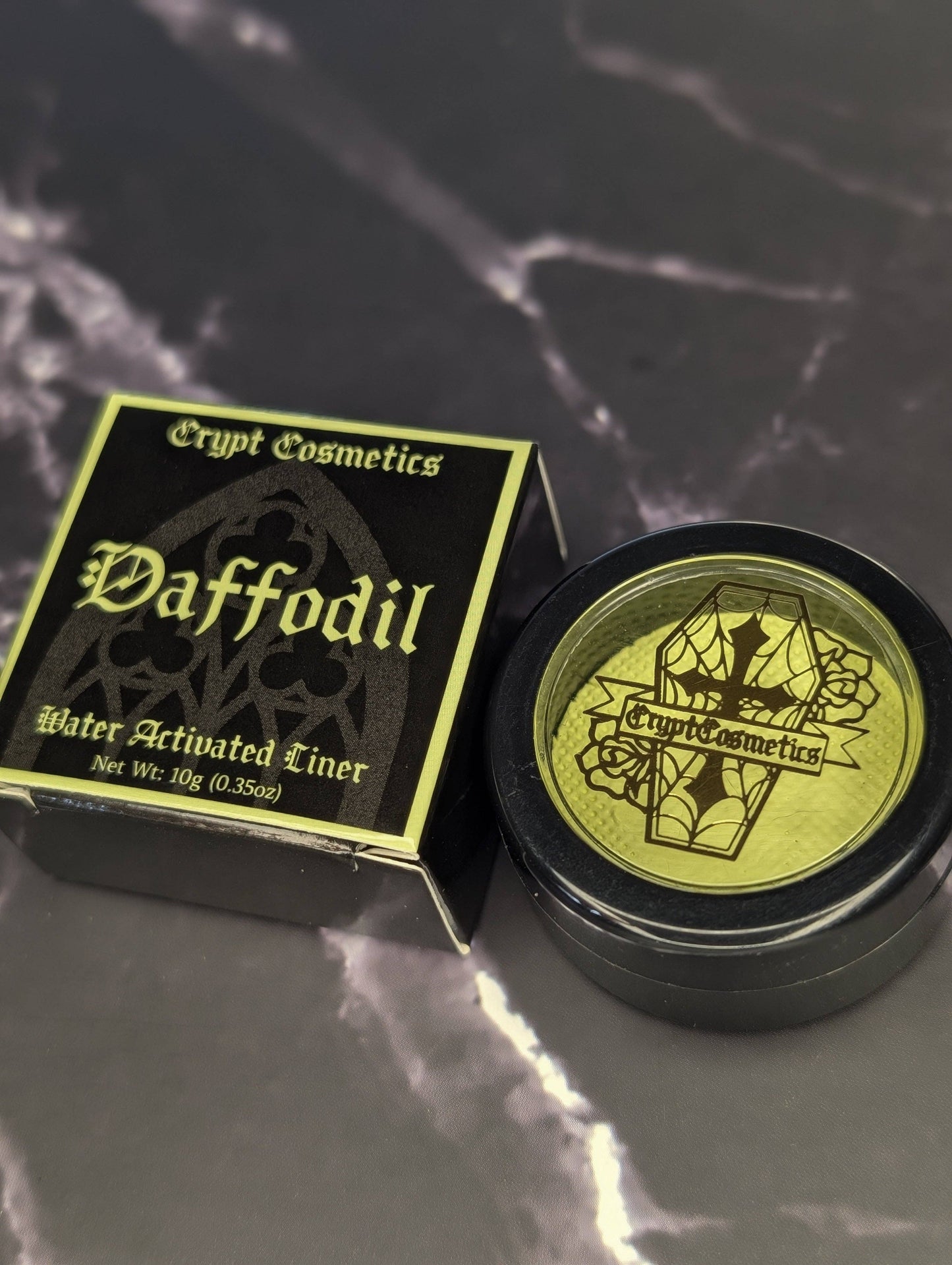 Daffodil - Pastel yellow water activated liner