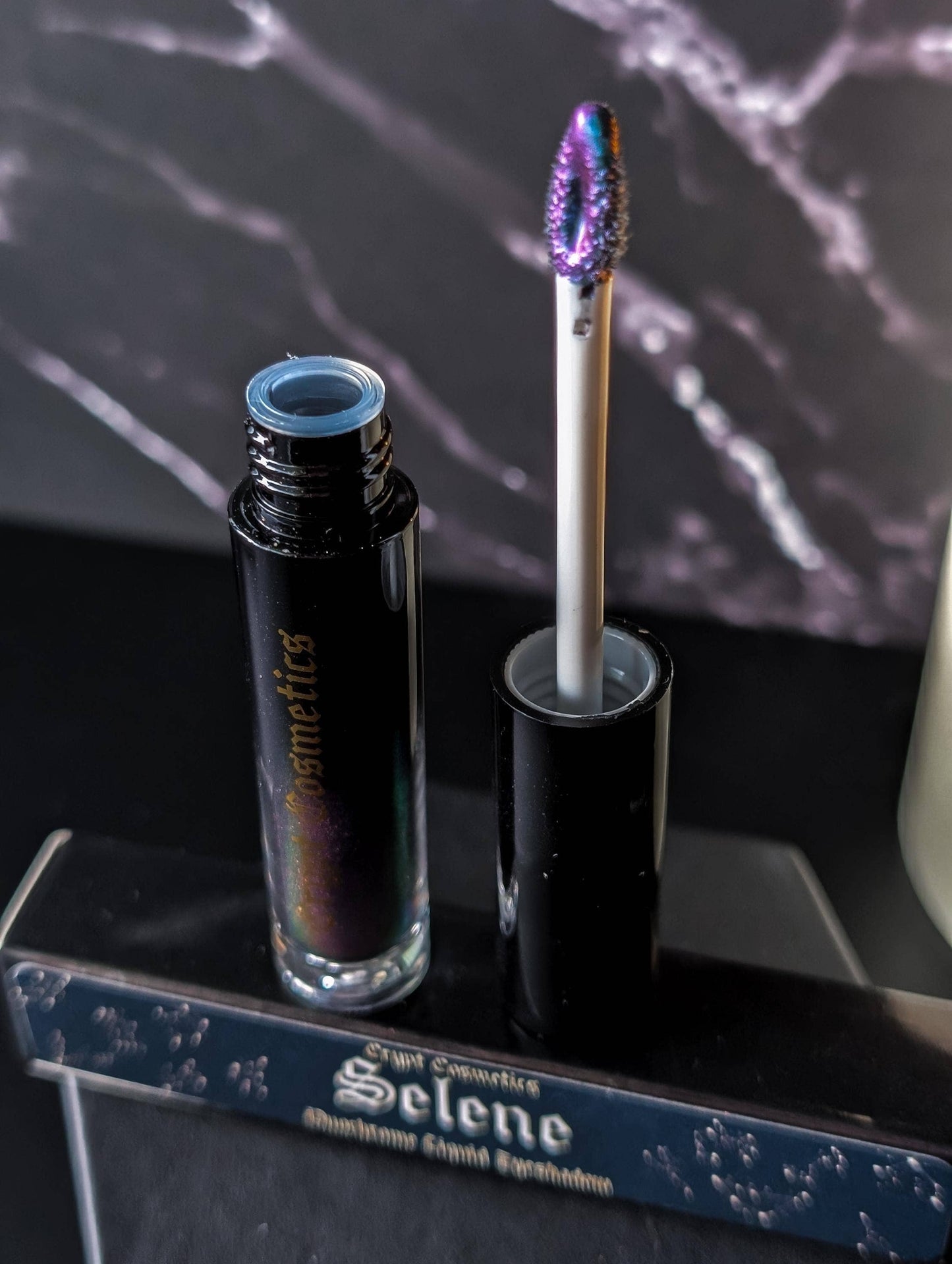SELENE - Duochrome liquid eyeshadow