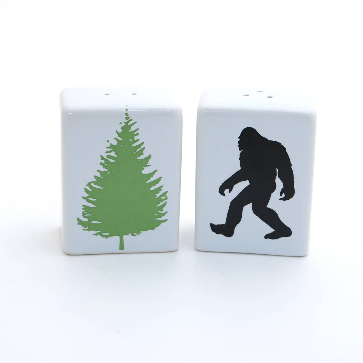 Bigfoot salt and pepper shakers, Sasquatch, yeti, cryptid